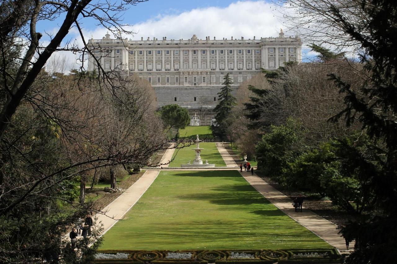 Apartamento Justo En La Plaza Mayor Madrid Exterior photo